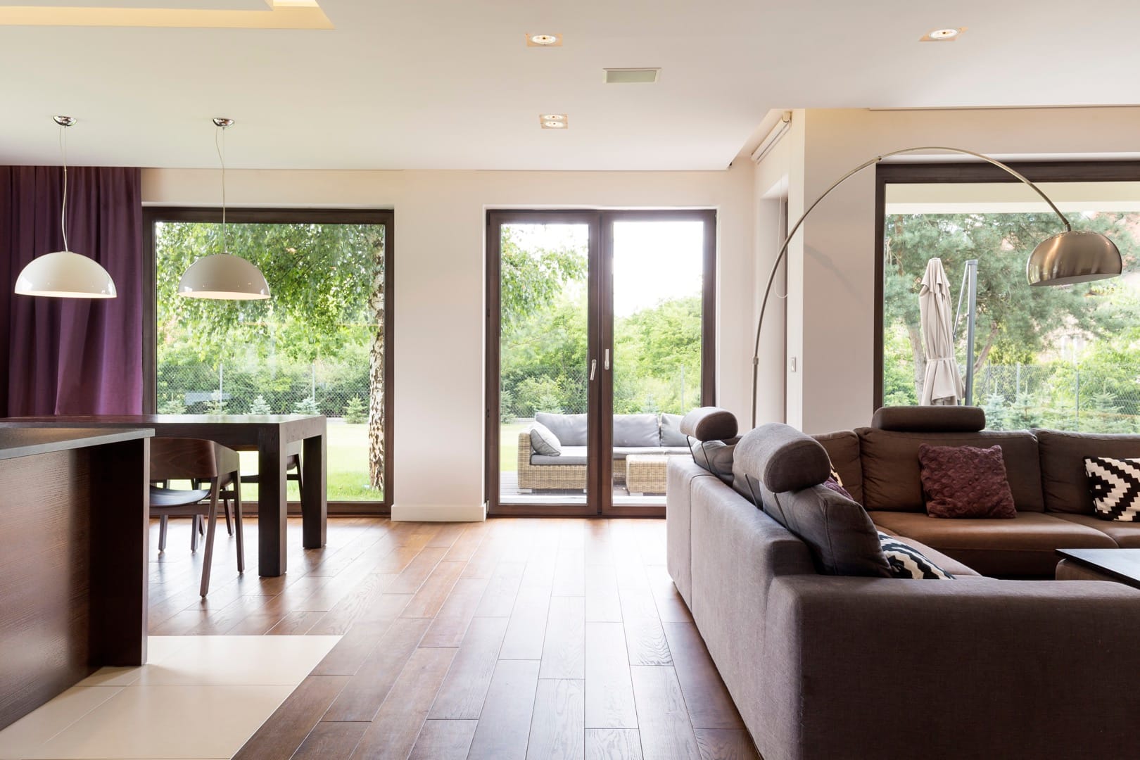Ample apartment at last floor