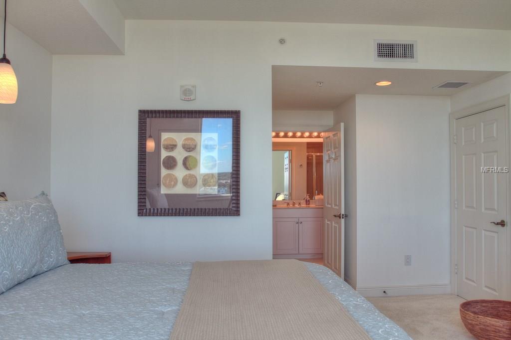800 N TAMIAMI TRL  #1010,SARASOTA,34236